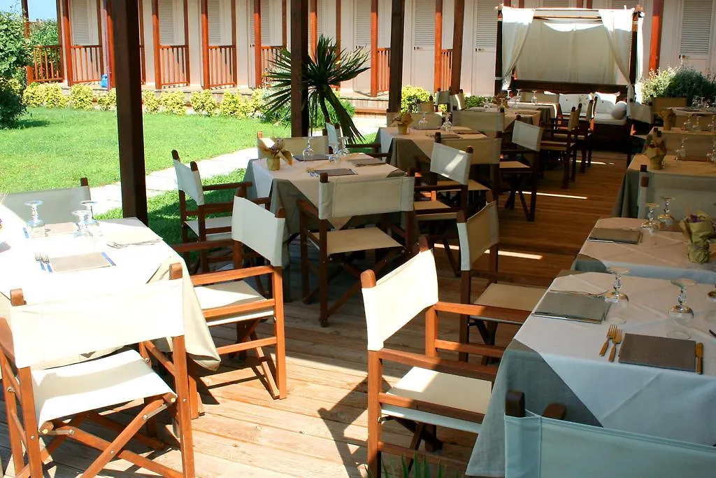 Hotel La Pigna مارينا دي بييتراسانْت