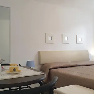 https://la-pomelia.sicilyhotelsitaly.net