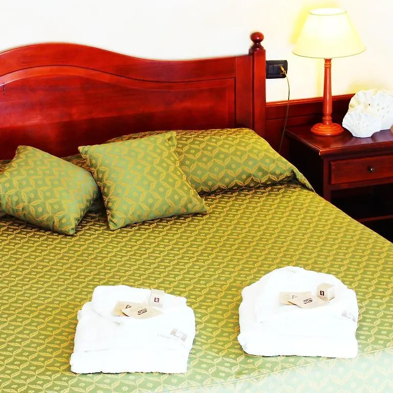 Hotel La Pigna Marina di Pietrasanta 3*,  Italy